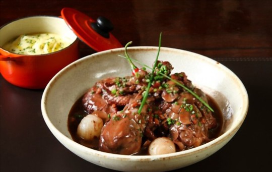 What to Serve with Coq Au Vin? 15 Must-try Side Dishes