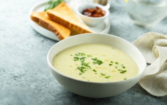 What to Serve with Potato Soup? 14 Quick & Tasty Side Dishes