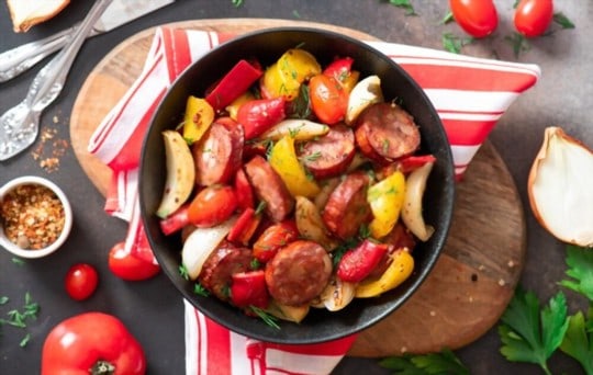 What to Serve with Sausage and Peppers? Try 14 DELICIOUS Side Dishes