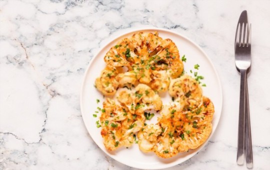 What to Serve with Cauliflower Steaks? 12 Must-try Side Dishes