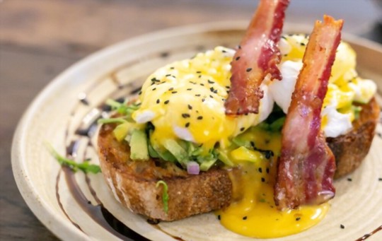 What to Serve with Eggs Benedict? 10 BEST Options