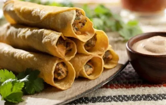 What Sauce Goes with Taquitos? 10 Tasty Options