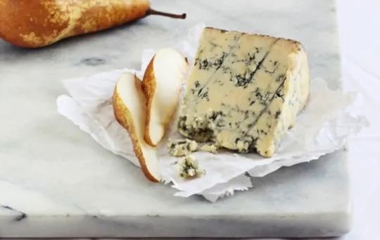 5 Best Stilton Cheese Substitutes to Consider