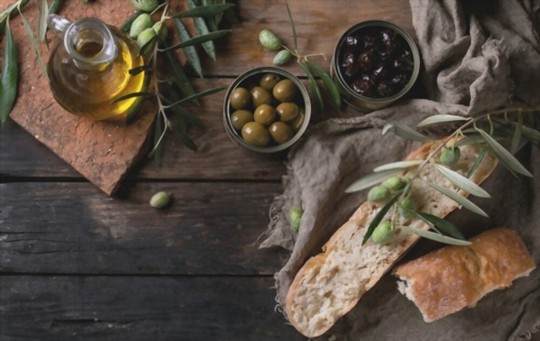 What Does Olive Oil Taste Like? A Comprehensive Guide