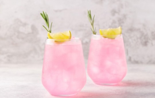 What Does a Pink Drink Taste Like? A Comprehensive Guide
