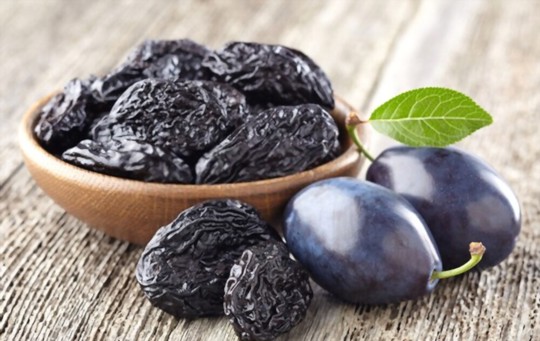 What Do Prunes Taste Like? A Comprehensive Guide