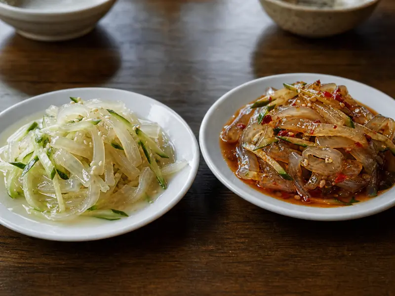 Prepared jellyfish in light sesame and dark chili soy dressings | EpicureDelight